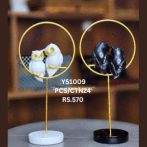 YS1009 Owl Showpiece