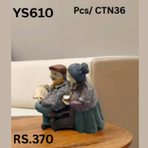 YS610 Old Couple Showpiece