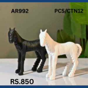 AR992 Horse Showpiece