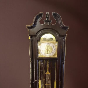 2281 The Majestic Heirloom Clock