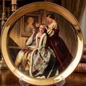 1241 (Royal Vintage Victorian Art Decorative Display Plate)