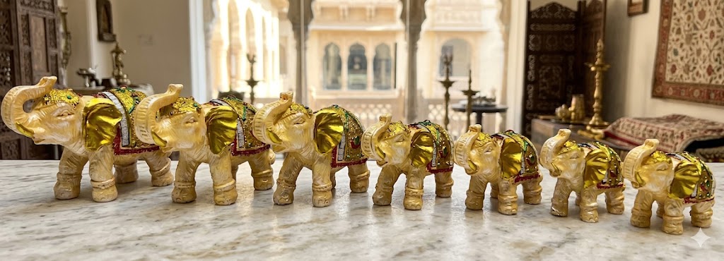 YS1294 ( Royal Golden Elephant Family Showpiece Set (7-Piece) ) ( PcsCtn.36 )