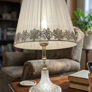 YS1619 ( Royal Pearl Glass Table Lamp ) (  PcsCtn.24  )