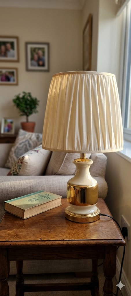 YS1625 ( Elegant Cream and Gold Table Lamp ) ( PcsCtn.24 )