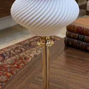 YS2008 ( Royal Spiral Glass Hurricane Candle Stand – Gold Finish ) ( PcsCtn.24 )
