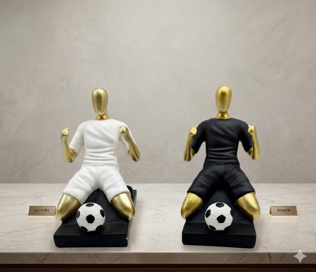 YS2260 ( Victory Slide Soccer Player Figurine Bookends (Black & White Set) ) ( PcsCtn.36 )