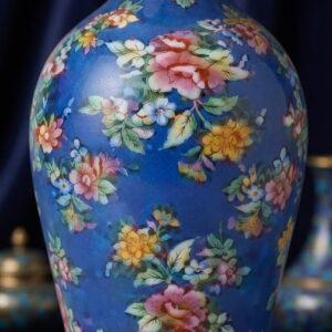 713 ( Hand-Painted Flower Design Tabletop Home Décor Vase )