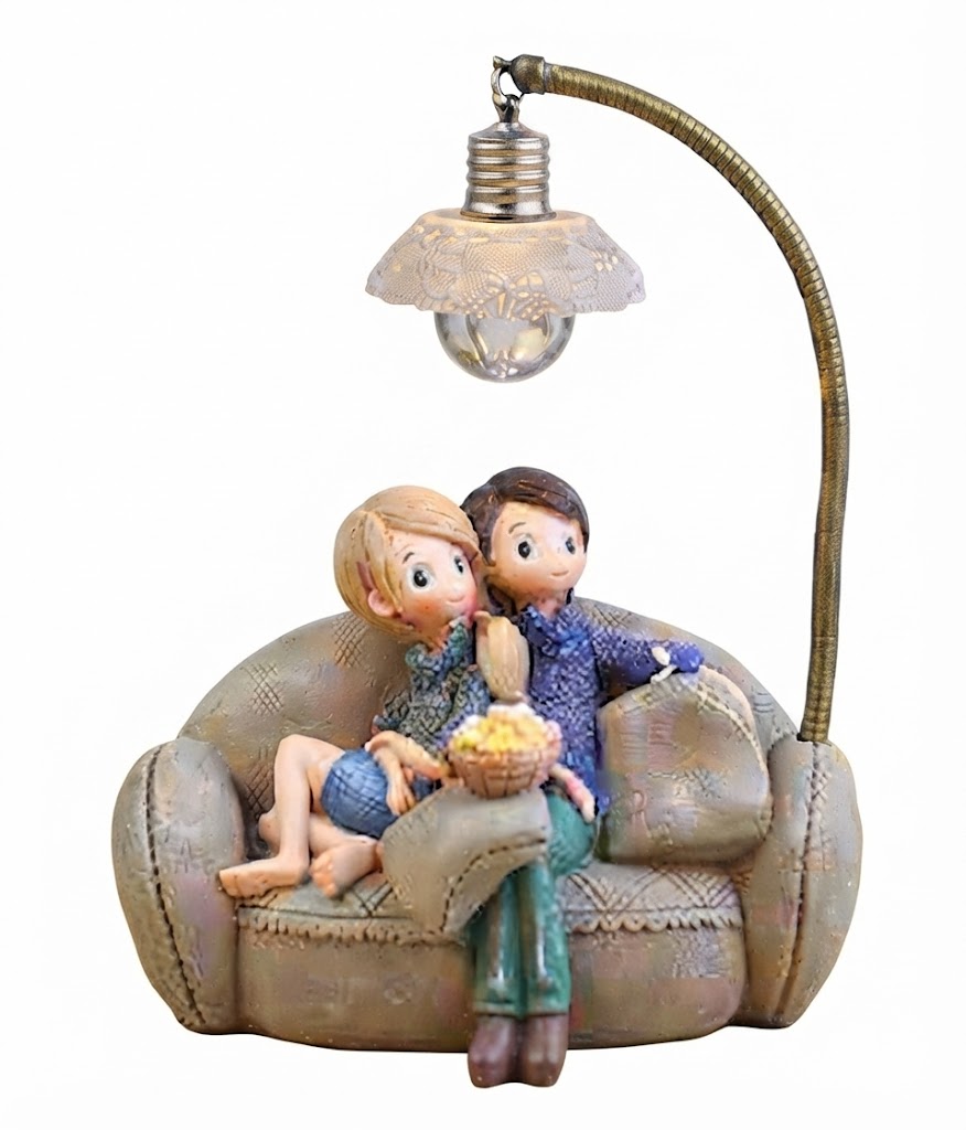 AR2584 ( Romantic Couple Sofa LED Table Lamp Showpiece ) 60PCS CTN - Image 2