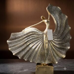 AR 3753 Elegant Golden Lady with Flowing Dress Metal Showpiece โ Luxury Table Dรฉcor